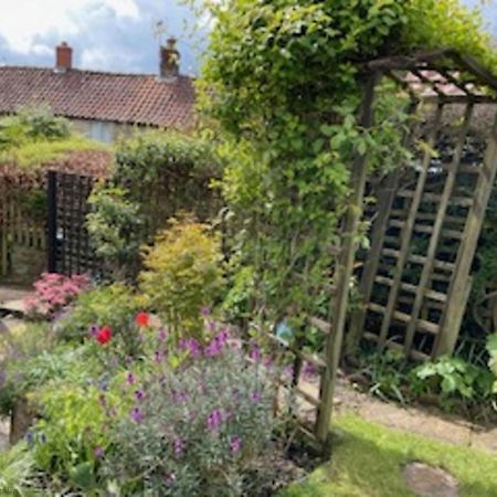 Picturesque Stone Cottage In The Heart Of North Yorkshire Village - Hideaway Cottage Екстер'єр фото
